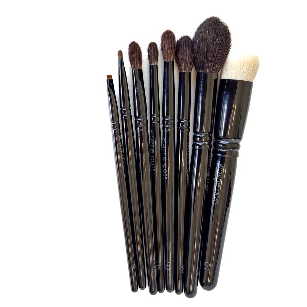 Wayne Goss makeup brushes - The Collection- 8-piece Full Brush Set